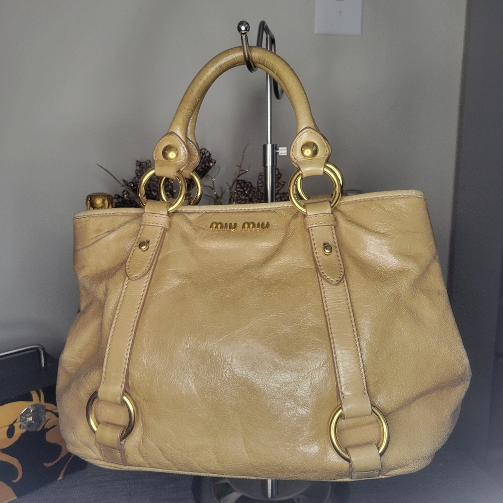 Miu Miu  Vitello Lux with COA & dust bag - Picture 2 of 16